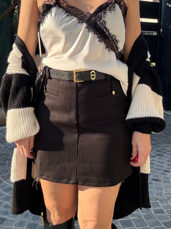 PANTAGONNA STRUTTURATO CON CINTURINO NERO