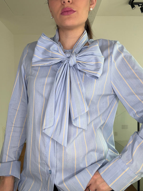 CAMICIA CON FIOCCO CON RIGHINO GIALLO