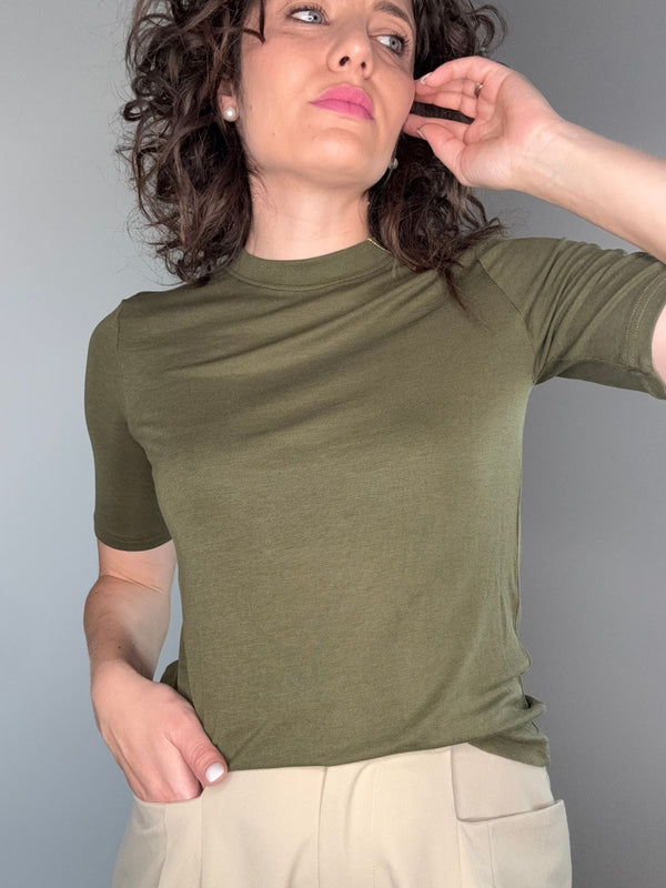 T-SHIRT BASIC TREND SEMITRASPARNTE VERDE MILITARE