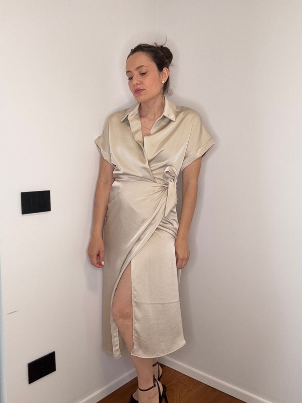 ABITO "DOLCEVITA" BEIGE